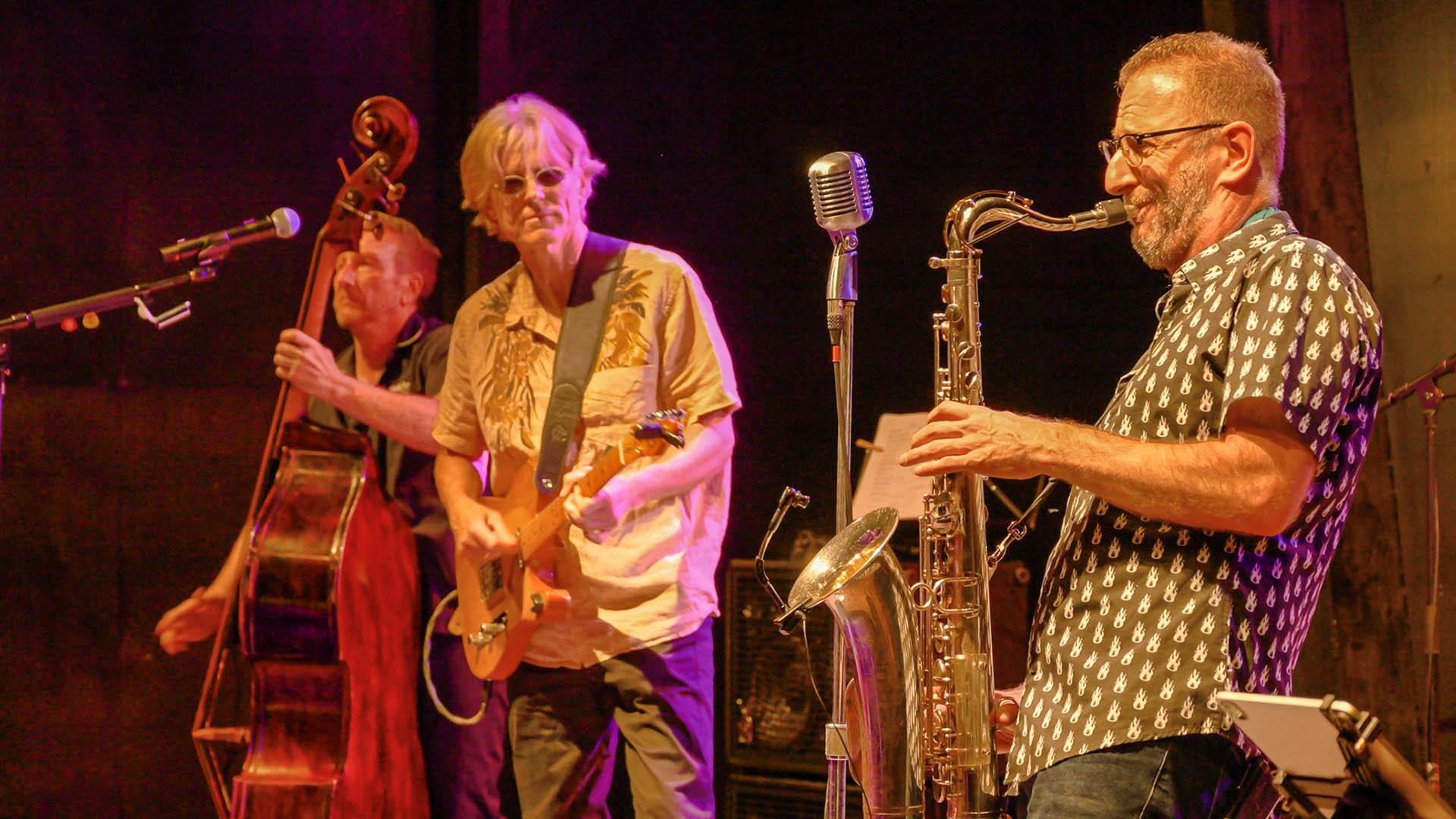 Tom Müller – saxophone & vocals